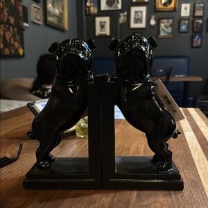 Black Bulldog Bookends